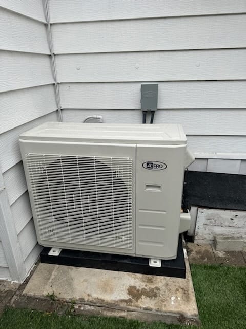 6530942539527043867 2